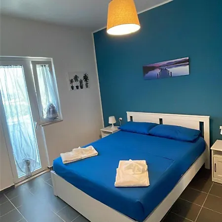 A 100 Passi Dal Mare Bed & Breakfast